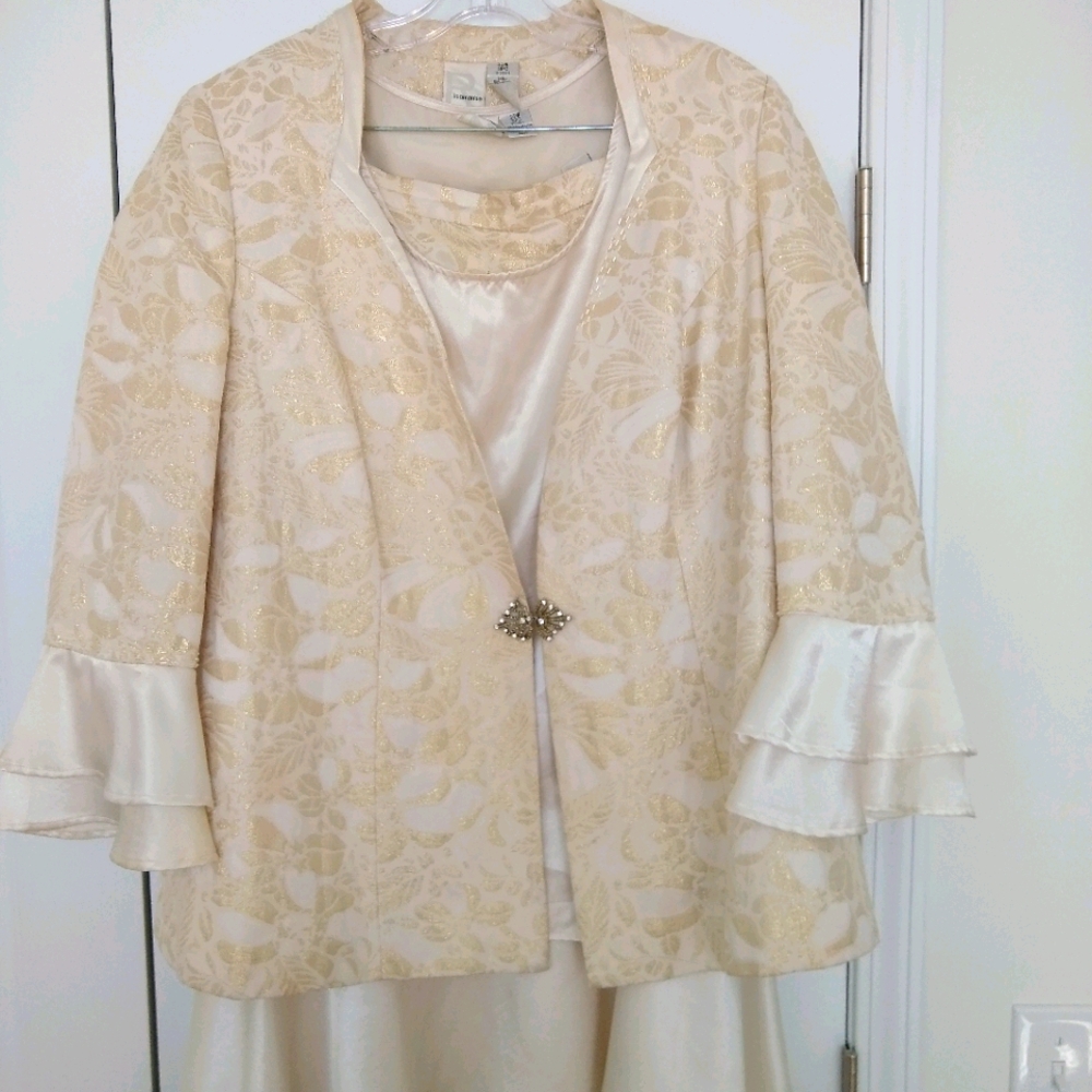 3 pc Suit, jacket, skirt and shell